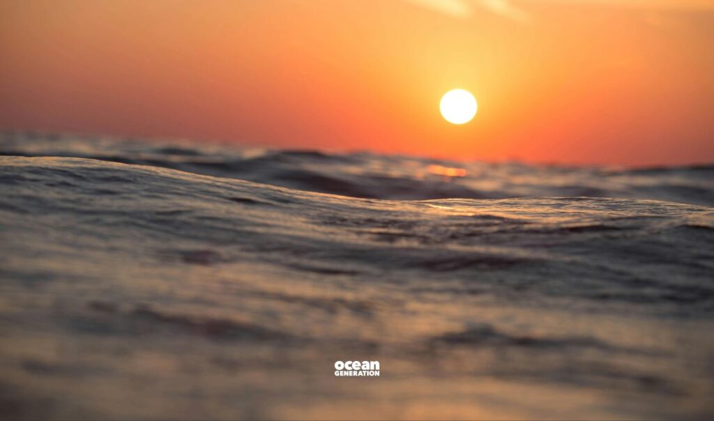 Dating methods in the Ocean. Posted by Ocean Generation.